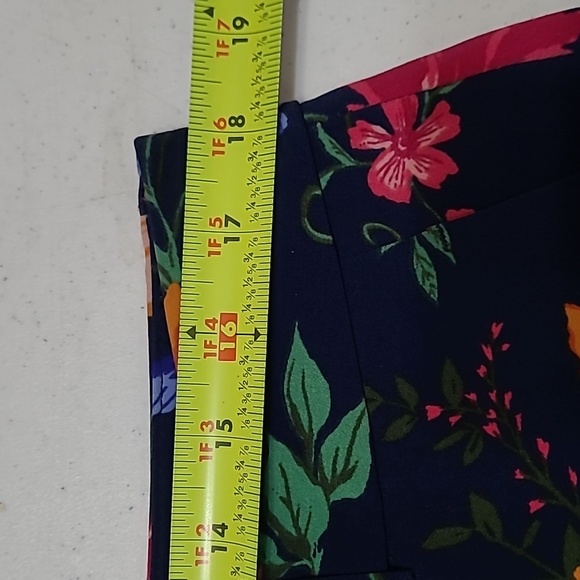 Old Navy Floral Print Harper Mid-Rise Pants size 12 - Picture 5 of 7